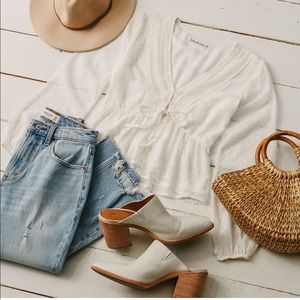 Abercrombie & Fitch Tiny Tie Chiffon Blouse